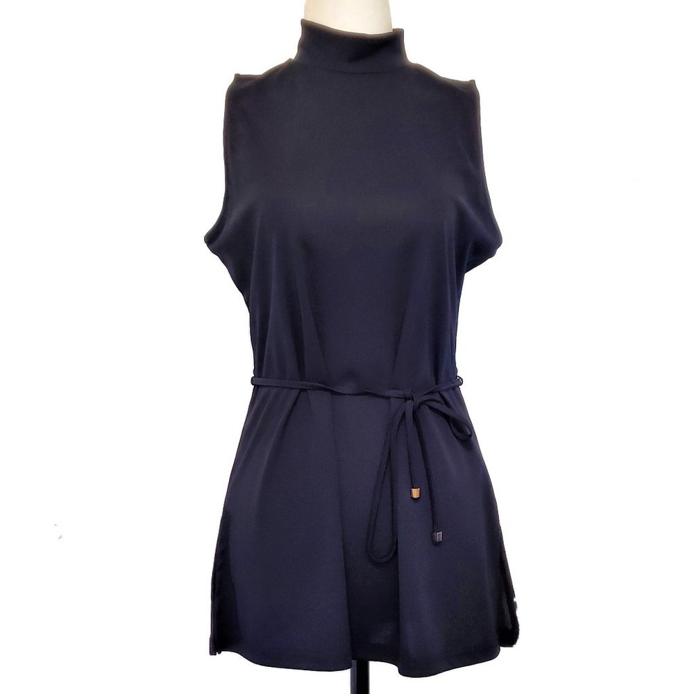 LE CHATEAU Navy Tank